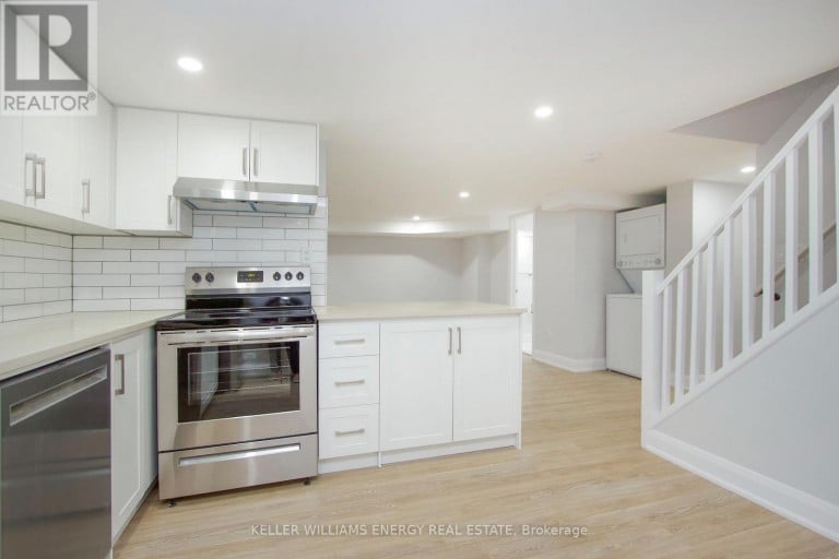 LOWER - 574 OLIVE AVENUE, Oshawa (Donevan), Ontario, L1H2R3