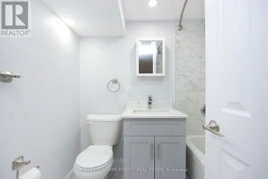 LOWER - 574 OLIVE AVENUE Oshawa (Donevan) Ontario photo 9