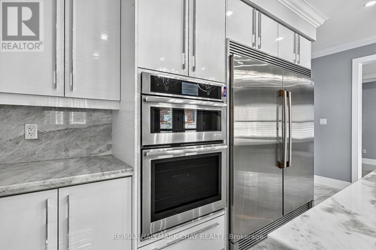 35 TYNDALL DRIVE, Bradford West Gwillimbury (Bradford), Ontario, L3Z4G6