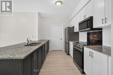 26 - 17 LAKEWOOD CRESCENT Kawartha Lakes (Bobcaygeon) Ontario photo 7