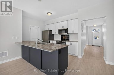 26 - 17 LAKEWOOD CRESCENT Kawartha Lakes (Bobcaygeon) Ontario photo 8