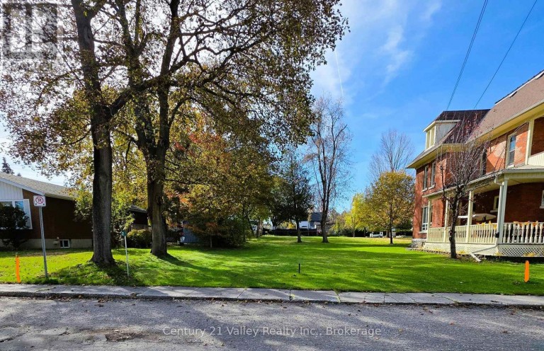 22 LORNE STREET N, Renfrew, Ontario, K7V1K9