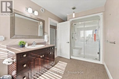 39 PRINCETON PLACE Belleville (Thurlow Ward) Ontario photo 16