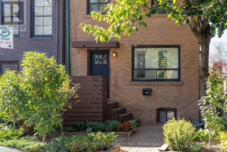 UPPER - 122 MANNING AVENUE, Toronto (Trinity-Bellwoods), Ontario, M6J2K5