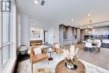 PH102 - 30 NELSON STREET Toronto (Waterfront Communities) Ontario photo 2