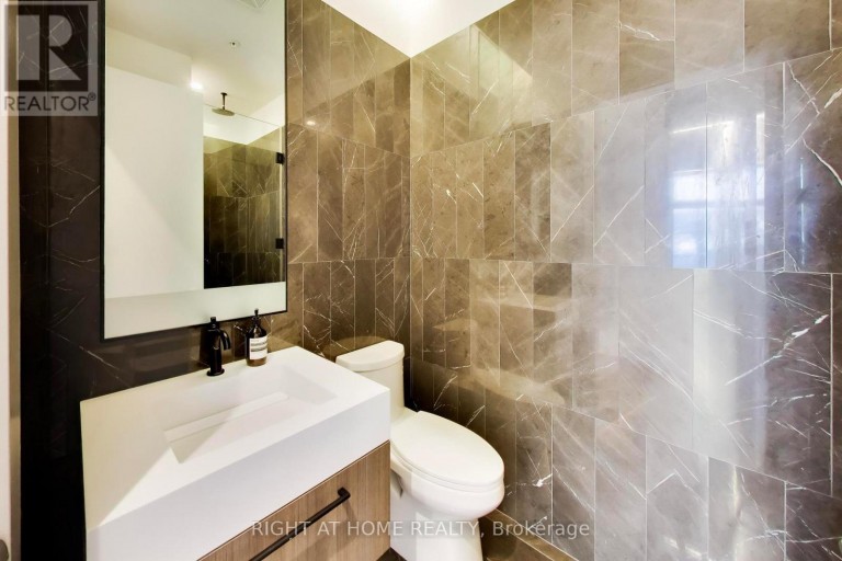PH102 - 30 NELSON STREET, Toronto (Waterfront Communities), Ontario, M5V0H5