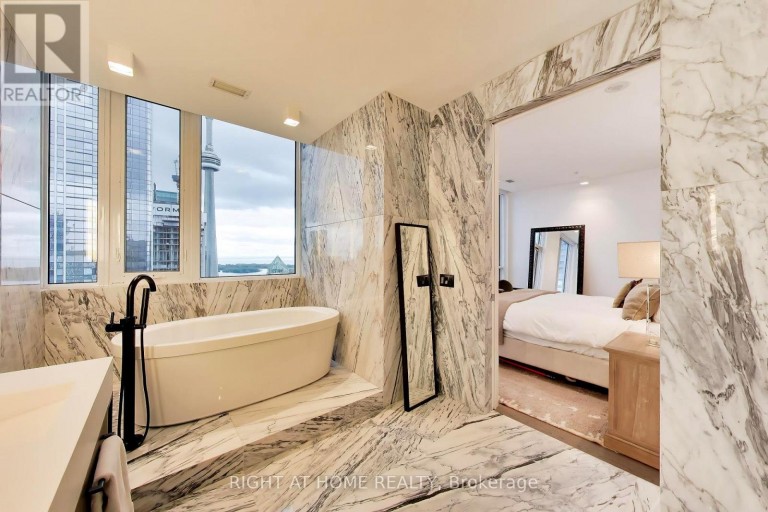 PH102 - 30 NELSON STREET, Toronto (Waterfront Communities), Ontario, M5V0H5