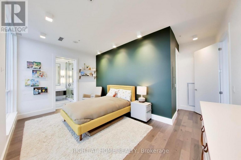 PH102 - 30 NELSON STREET, Toronto (Waterfront Communities), Ontario, M5V0H5
