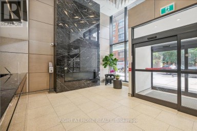 1702 - 2A CHURCH STREET Toronto (Waterfront Communities) Ontario photo 4