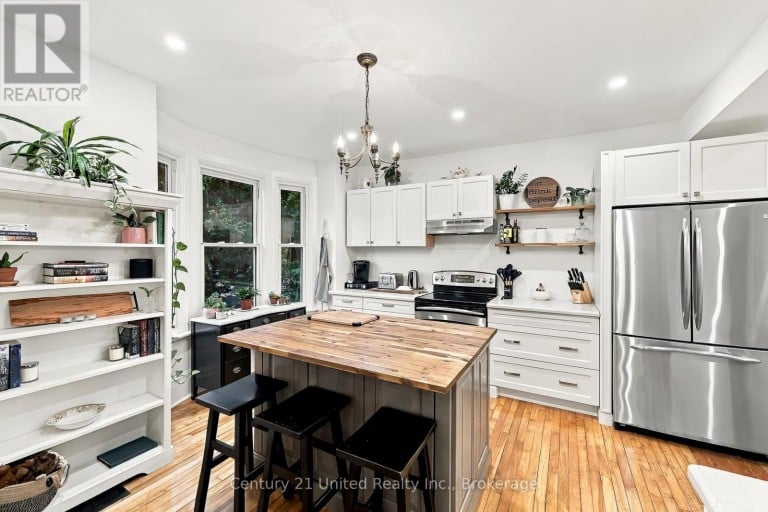 164 UNIVERSITY AVENUE W, Cobourg, Ontario, K9A2H2