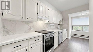 29 WINCHESTER STREET Toronto (Cabbagetown-South St. James Town) Ontario photo 26
