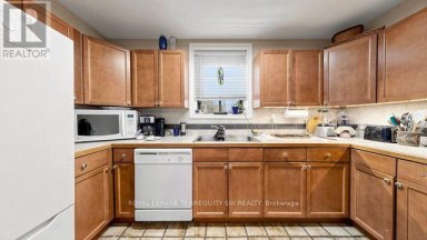 29 WINCHESTER STREET Toronto (Cabbagetown-South St. James Town) Ontario photo 38