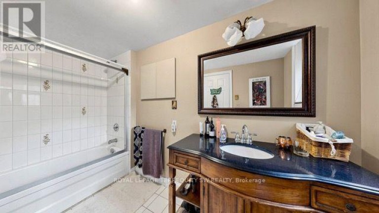 29 WINCHESTER STREET, Toronto (Cabbagetown-South St. James Town), Ontario, M4X1A6