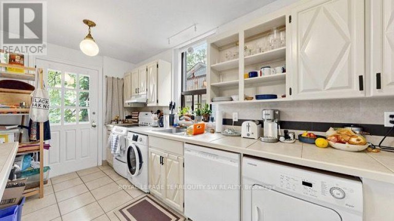 29 WINCHESTER STREET, Toronto (Cabbagetown-South St. James Town), Ontario, M4X1A6
