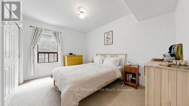 29 WINCHESTER STREET Toronto (Cabbagetown-South St. James Town) Ontario photo 9