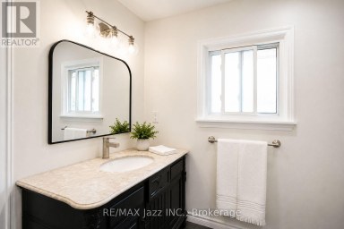 304 ANNES STREET Whitby (Lynde Creek) Ontario photo 12