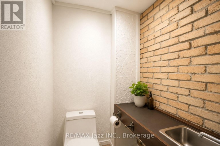 304 ANNES STREET, Whitby (Lynde Creek), Ontario, L1N5V6