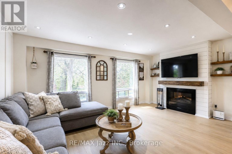 304 ANNES STREET, Whitby (Lynde Creek), Ontario, L1N5V6