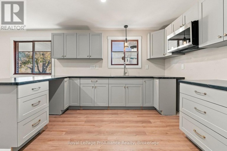 13483 HIGHWAY 62 HIGHWAY, Centre Hastings, Ontario, K0K2K0