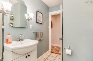 20 Scotia Street Bridgewater NS photo 22