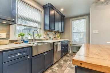 20 Scotia Street Bridgewater NS photo 4