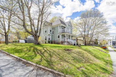 20 Scotia Street Bridgewater NS photo 40