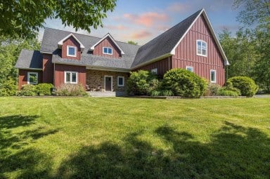 3 Queens Court Kentville NS photo 1