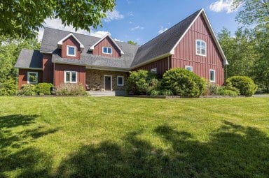 3 Queens Court Kentville NS photo 2
