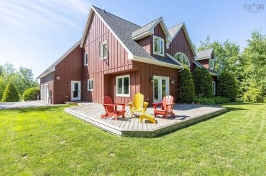 3 Queens Court Kentville NS photo 4