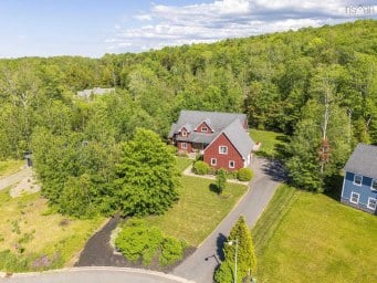 3 Queens Court Kentville NS photo 6