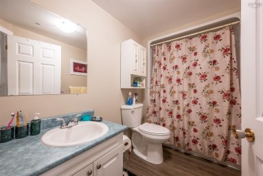 790 King Street Windsor NS photo 32