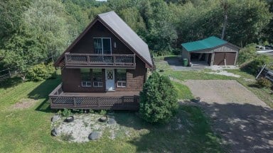 27 Riverview Drive Bridgewater NS photo 1