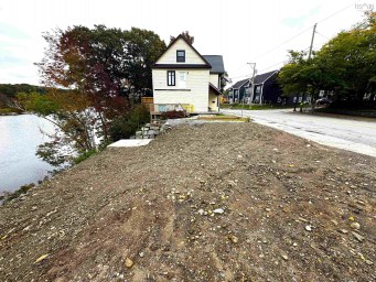 344 King Street Bridgewater NS photo 5