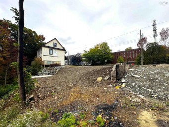 344 King Street Bridgewater NS photo 6